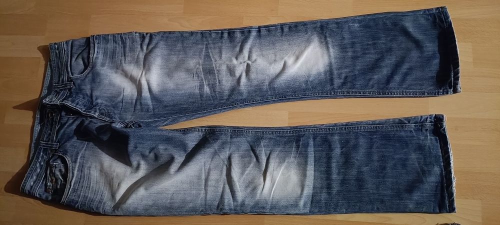 Spodnie jeans Cross 32/34