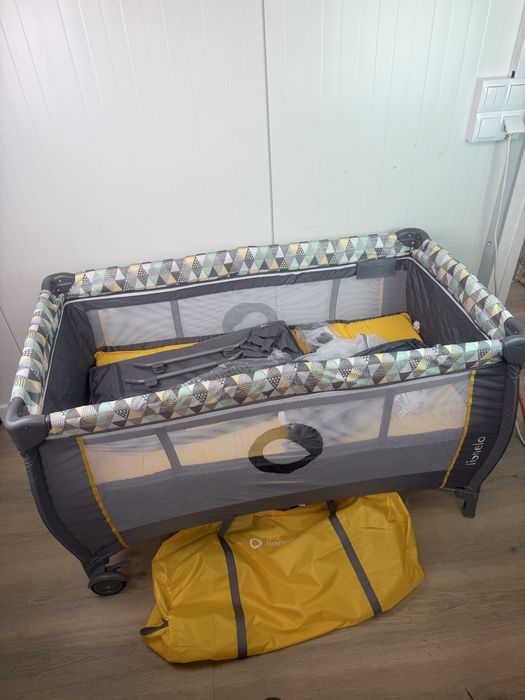 Lionelo łóżeczko turystyczne Sven Plus z przewijakiem, 2 poziomy