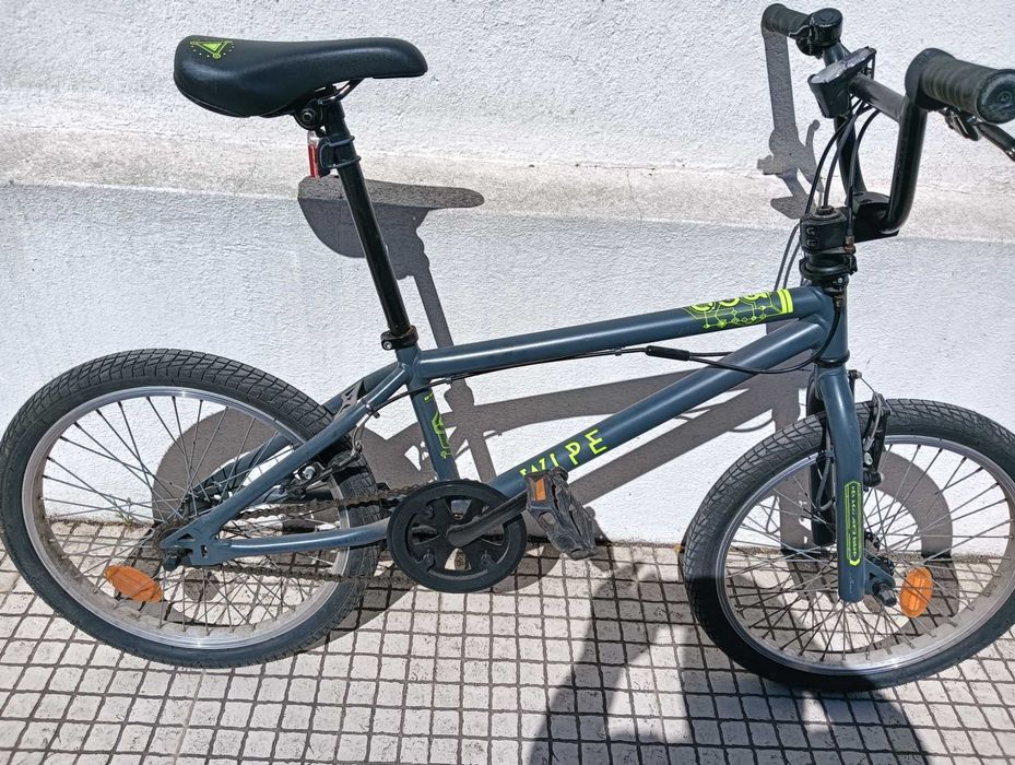 Bicicleta BMX B'Twin Wipe 300