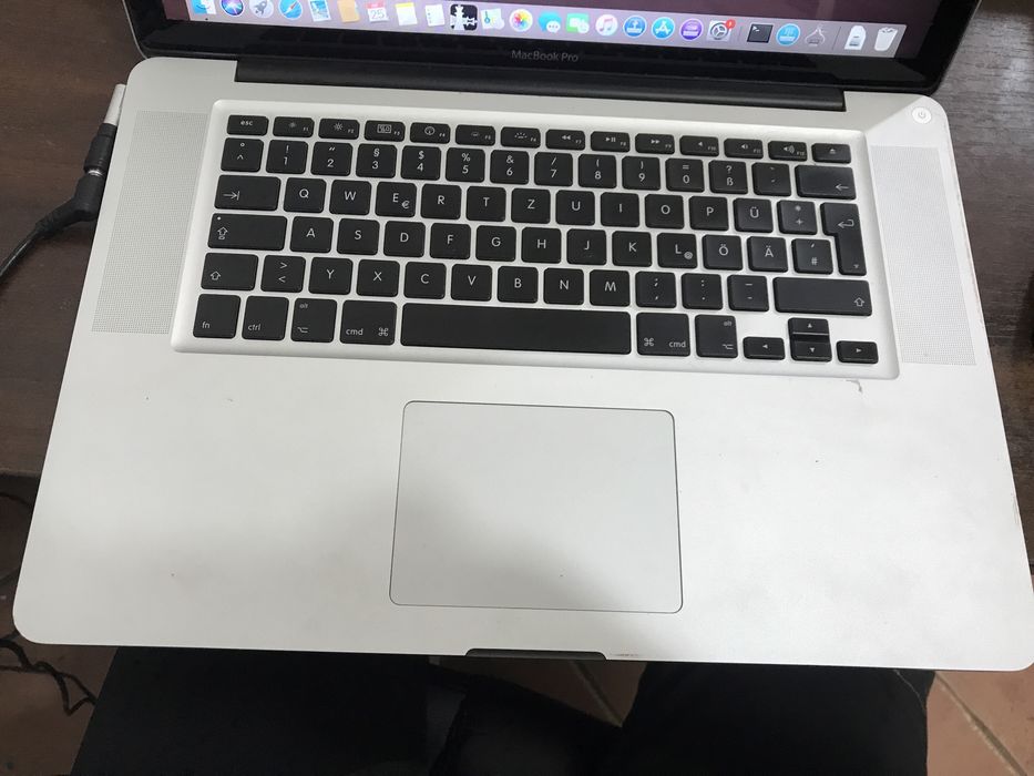 Macbook pro рабочий ноутбук a1278 C2D 2,4gHz/4gb/320gb/geforce 9400m