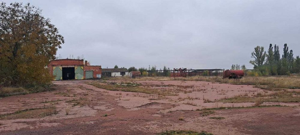 Майновий комплекс 18 297,61 м2, с. Покалів