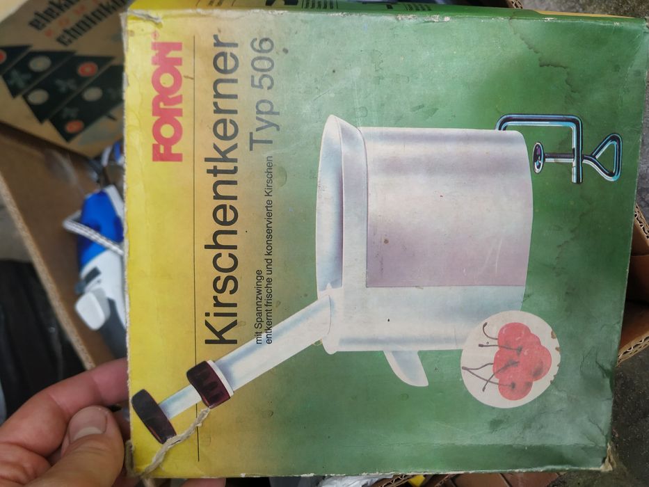 Drylownica do wiśni czereśni z pojemnikiem