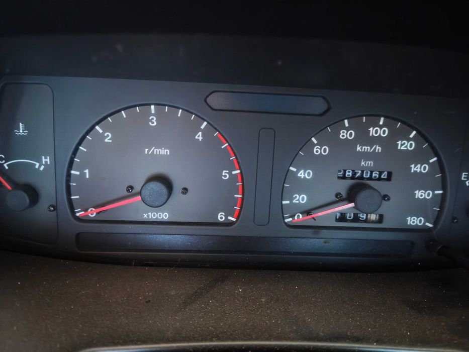 OPEL CAMPO 2.5 TD