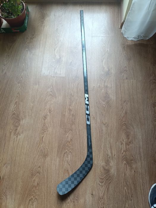 Kij do hokeja NOWY CCM Ribcor Trigger 8 40 Grip 29R