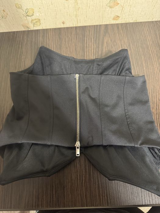 Чопний атласний корсет