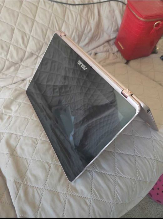 Computador portátil Asus Zenbook Flip UX360U