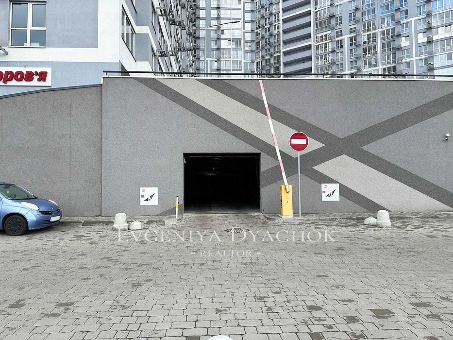 Продаж паркомісць в ЖК Лебединый, Ревуцького, 40-В