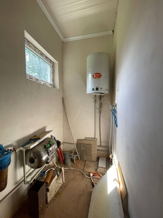 Будинок Незвисько, 18с.землі