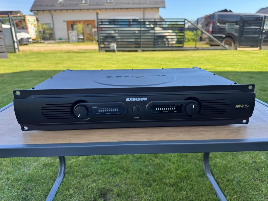 Końcówka mocy Samson Tech Servo 200