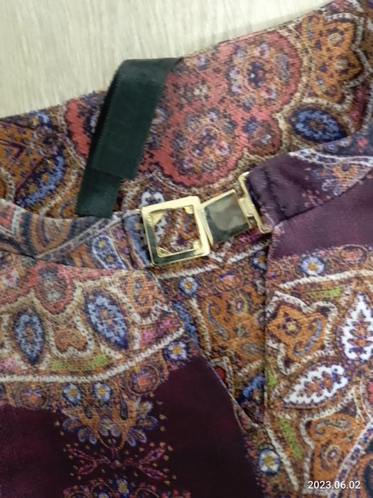 Плаття нарядне з рукавами в сіточку плотну