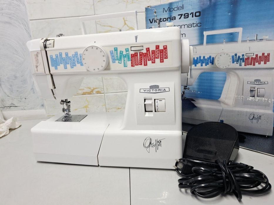 Wiktoria piękna maszyna do szycia