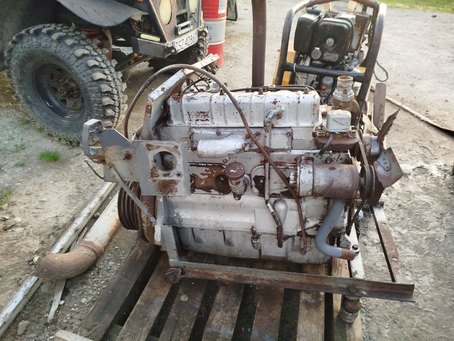 Silnik Perkins 4p turbo jcb3cx kombajn ursus c360 MF