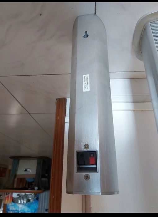Coluna de som por fio