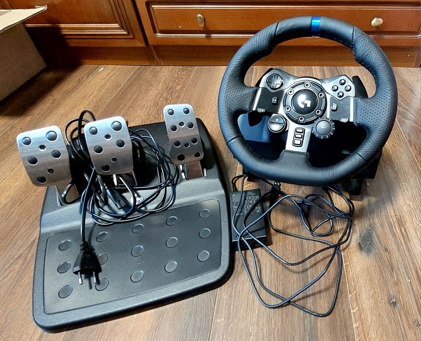 Ігрове кермо  Logitech G923 (стан нового)