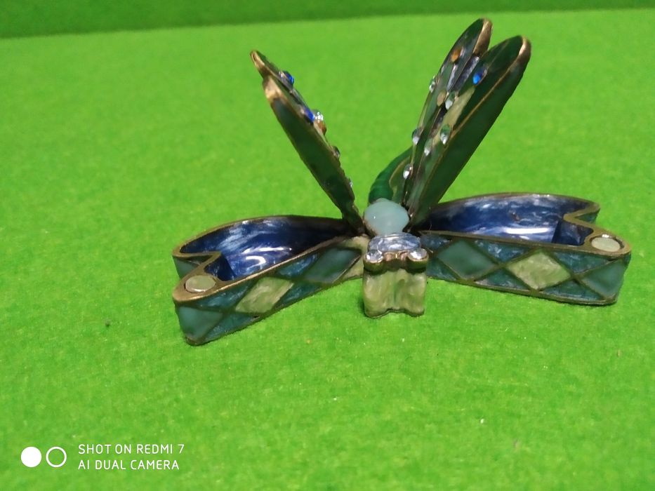 Винтажная шкатулочка-стрекоза.Европа.