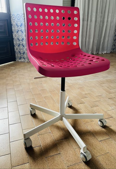 Cadeira giratoria IKEA