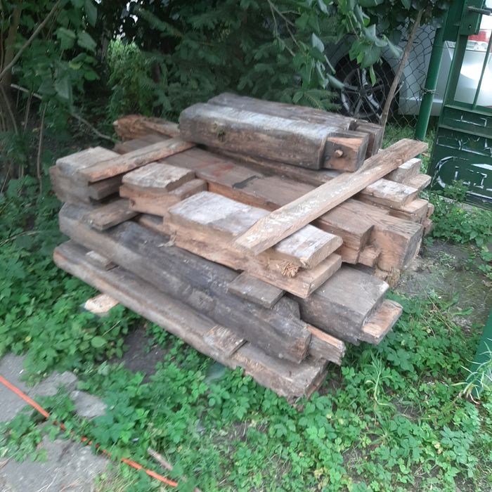 Stare drewno, bale, dyle ciosane sprzedam
