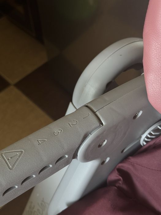 Стільчик для годування Chicco Magic Polly Relax