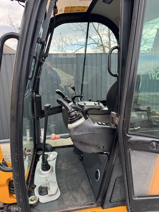 Міні екскаватор JCB 1.6 тон