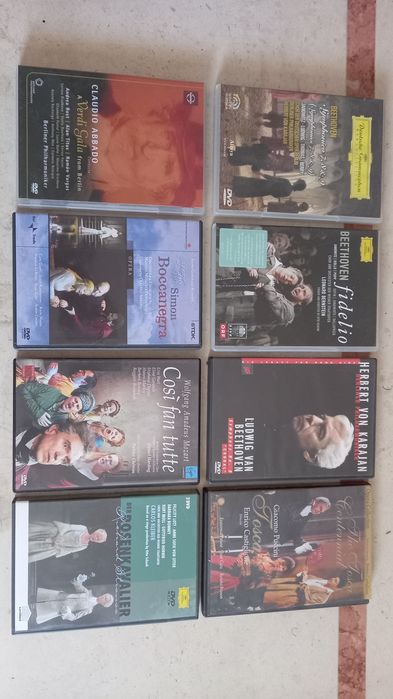 Vendo DVD'S Ópera e música clássica a muito bom preço.