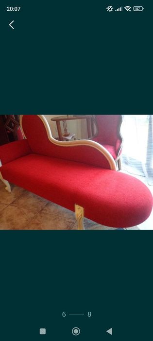 Dois canapés completamente novos