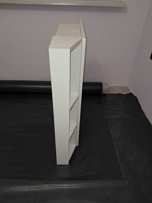 Навісна шафка для ванни виробництва Альма меблі