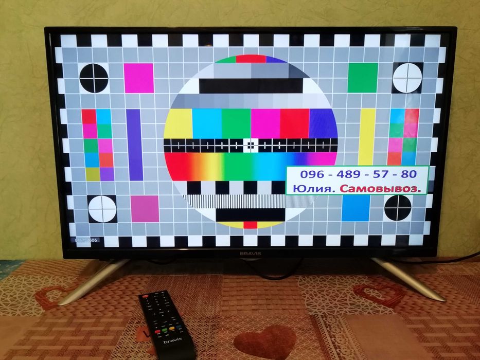 Продам в Одессе свой LED телевизор BRAVIS 32" HD. Б/У