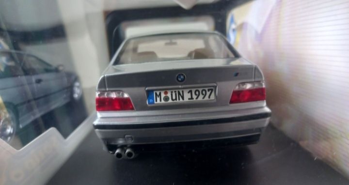 Bmw m3 e36 escala 1:18