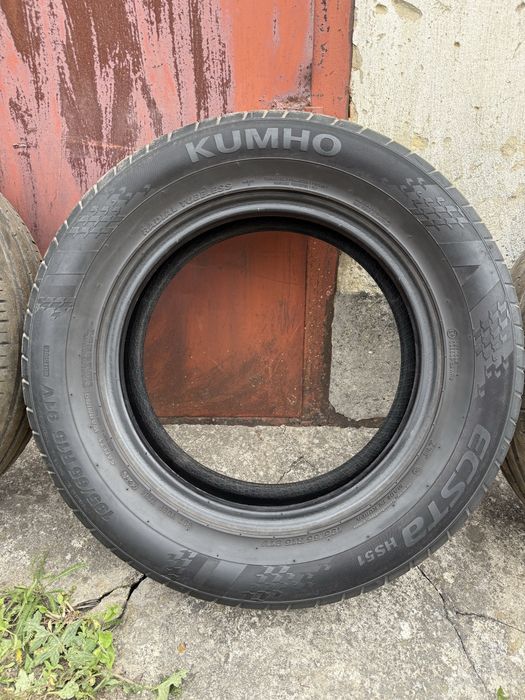 Шини Kumho Ecsta R15