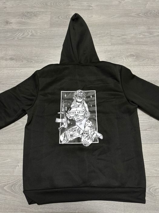 Одяг з принтом світшоти худі футболки