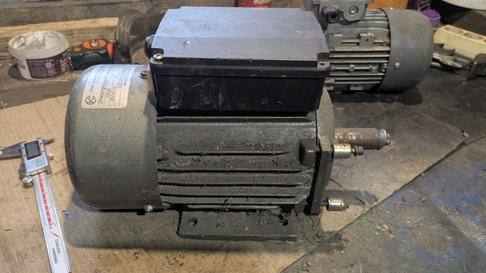 Електродвигун без шильдика