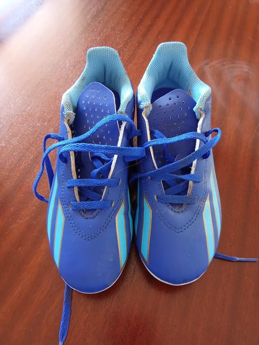 Chuteiras   Adidas/Messi