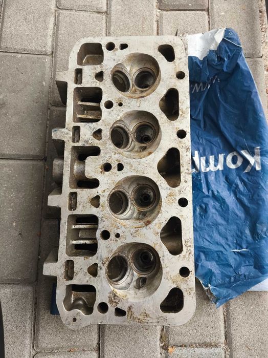 głowica fiat 125p FSO Polonez nowa leżak magazynowy