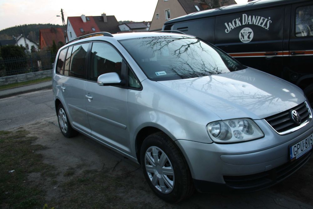 vw touran,2003r,2.0tdi,7 osób,ładny