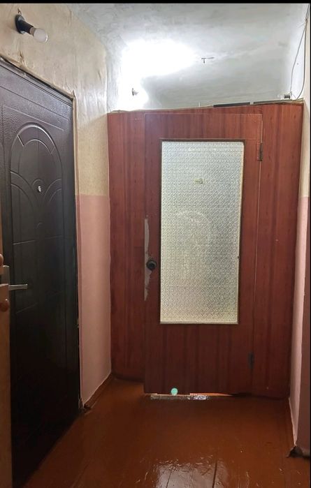 Продам гостинку  район  ХТЗ, ул.12 Апреля 32
