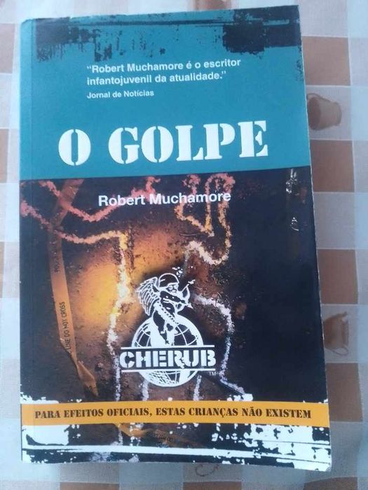 Livros  coleção CHERUB de Robert Muchamore