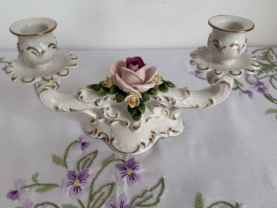 Porcelanowy  świecznik Volkstedt Kammer
