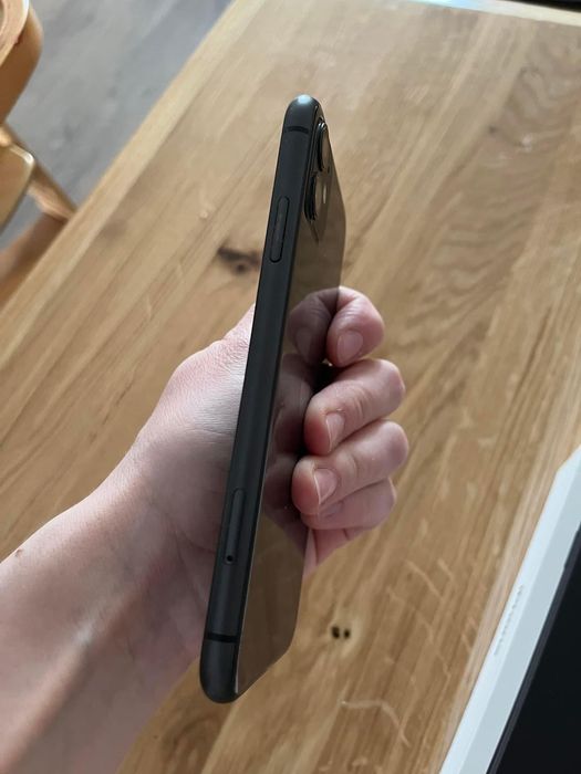 Uzywany iPhone 11