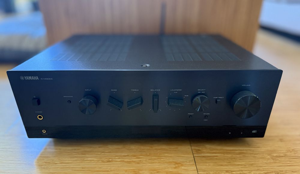 Amplituner Yamaha MusicCast R-N1000A