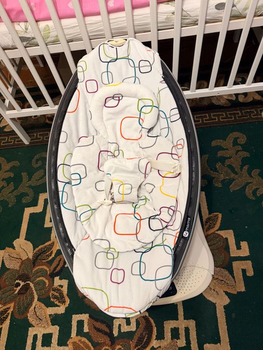 Заколисуючий центр шезлонг 4moms 4.0