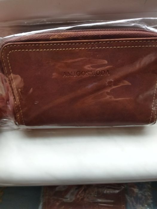 Гаманці коричневі