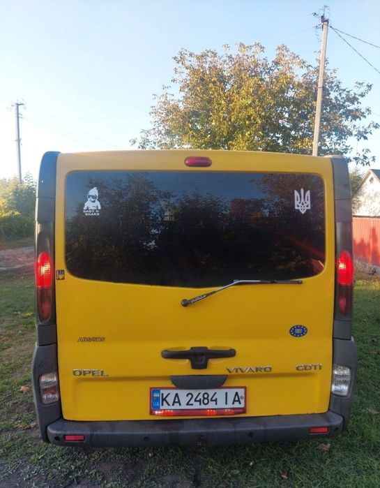Продам Opel Vivaro 2004року