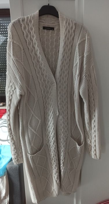 Reserved sweter luźny z warkoczami r. M