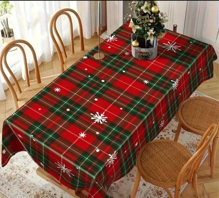 Яскрава скатертина у клітинку  90/140