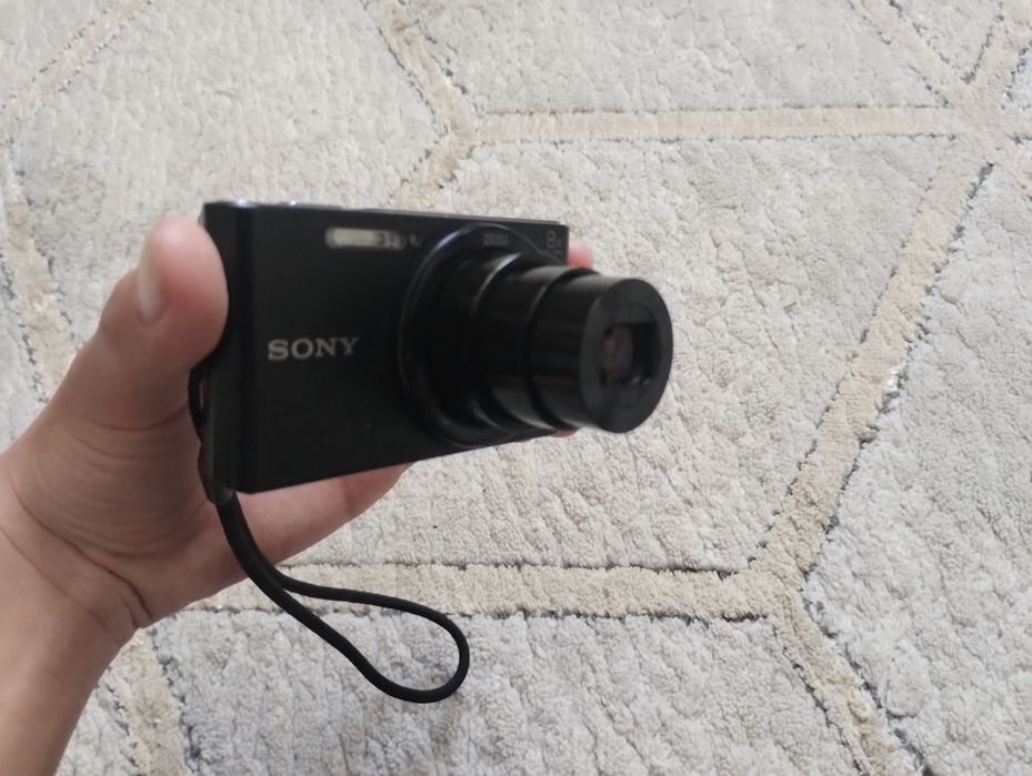 Sony Cyber-Shot DSC-W830