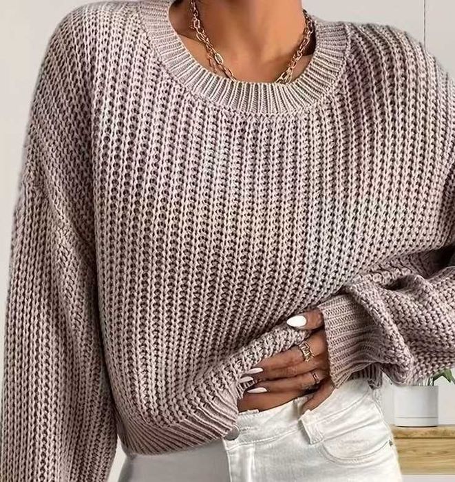 Beżowy sweter – rozmiar M – nowy z metką