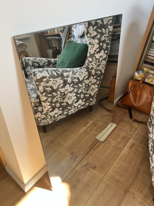 Duże Prostokątne Lustro Ścienne