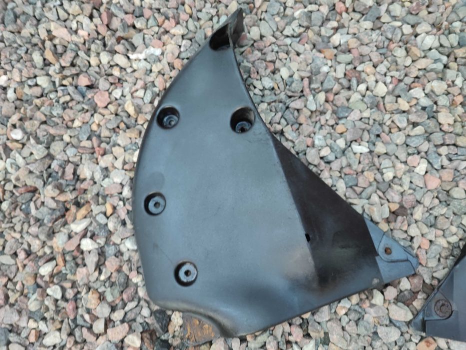 BMW E36 / M3 ORYGINALNE Dolne trójkąty zderzaka M-pakiet M TECHNIC OEM