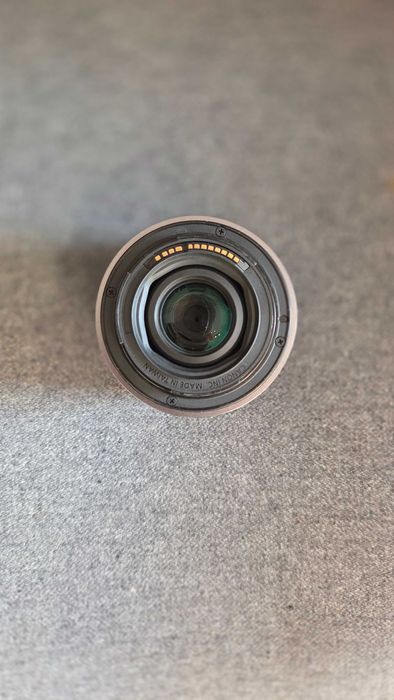 Canon RF 24-50mm IS STM – bardzo dobry stan, lekki, idealny do R8/R6
