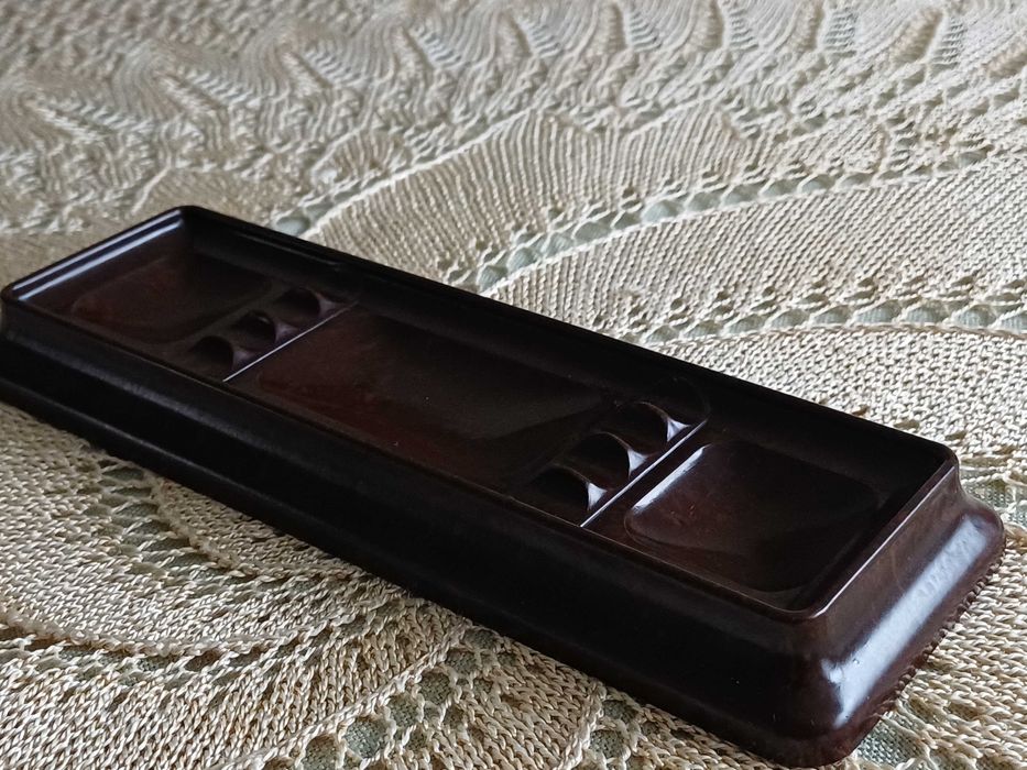 Bakelitowy podstawka pod pióra. Art Deco.